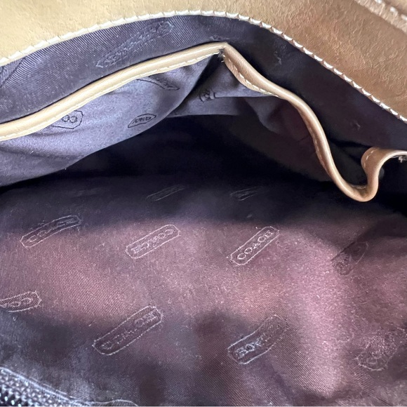 COACH TAN LEATHER BUCKET BAG WITH SILVER HARDWARE - Picture 10 of 15